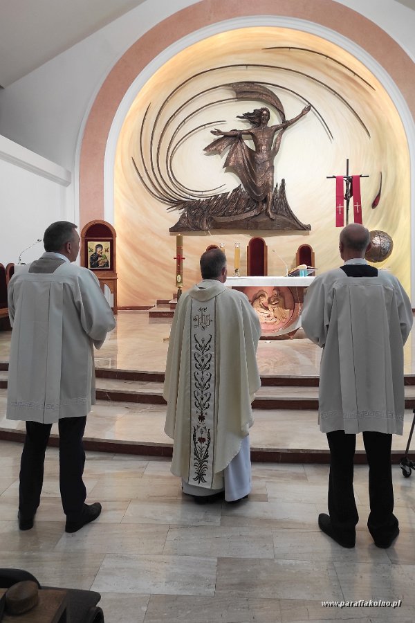 128 Niedziela - Eucharystia.jpg